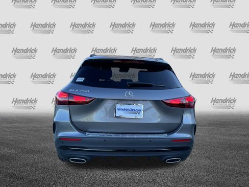Certified 2025 Mercedes-Benz GLA 250 image 8