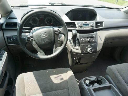 Used 2013 Honda Odyssey EX image 5
