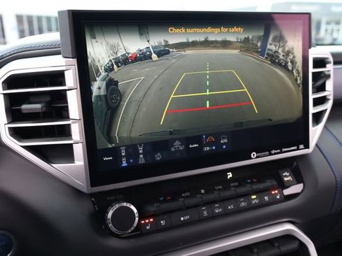 Used 2024 Toyota Tundra Platinum image 18