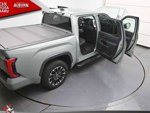 Used 2024 Toyota Tundra Limited AWD/4WD image 36