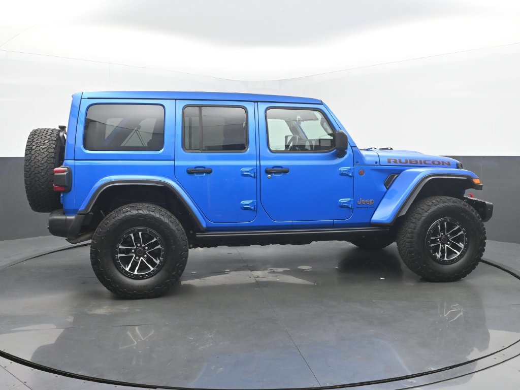 Used 2025 Jeep Wrangler Unlimited Rubicon AWD/4WD image 7