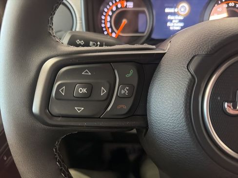 New 2026 Jeep Gladiator Sport AWD/4WD image 8
