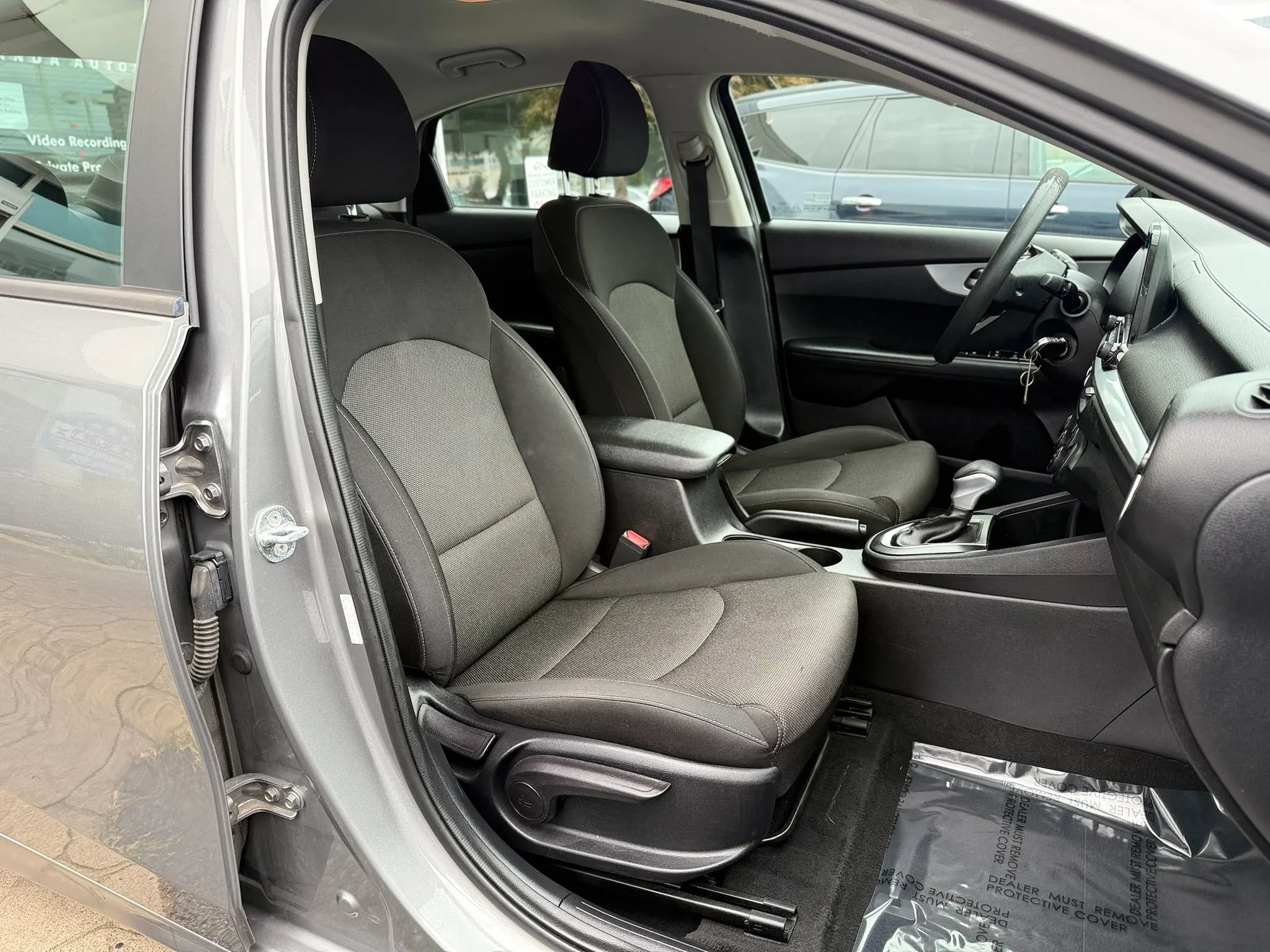 Used 2022 Kia Forte LXS FWD image 32
