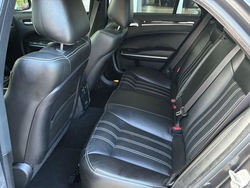 Used 2022 Chrysler 300 S RWD image 11