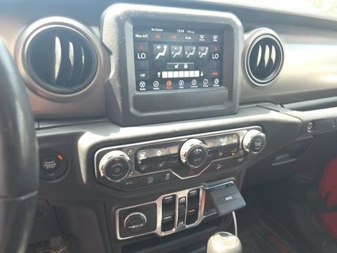 Used 2019 Jeep Wrangler Unlimited Sport S AWD/4WD image 13