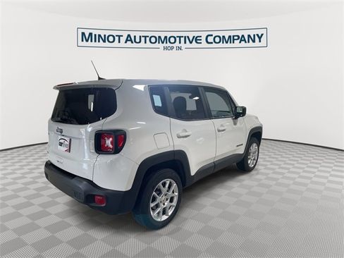 Certified 2023 Jeep Renegade Latitude image 8