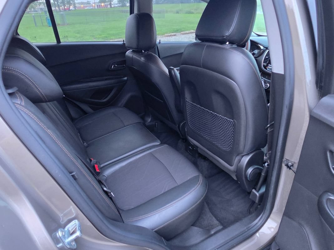Used 2021 Chevrolet Trax LT FWD image 21