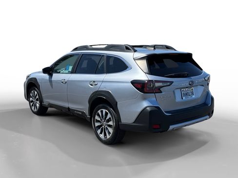 Used 2024 Subaru Outback Limited XT AWD/4WD image 3