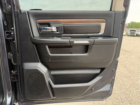 Used 2015 RAM 1500 Laramie w/ Convenience Group AWD/4WD image 20