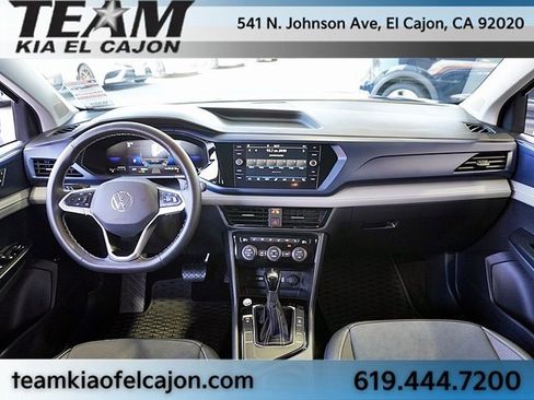 Used 2024 Volkswagen Taos SE image 18