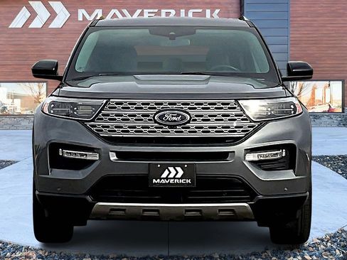 Used 2023 Ford Explorer Limited image 2