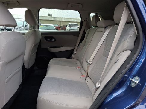 Certified 2022 Nissan Rogue SV AWD/4WD image 10