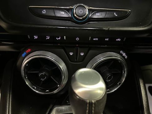 Used 2018 Chevrolet Camaro LT image 18