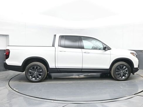 New 2026 Honda Ridgeline Sport image 11