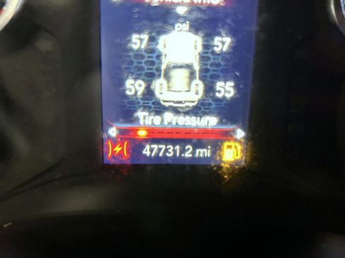 Used 2024 RAM 2500 Tradesman w/ Chrome Appearance Group image 14