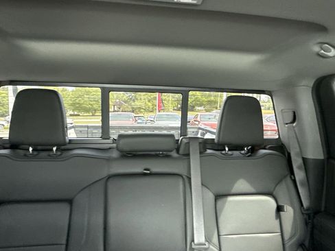 Certified 2024 GMC Sierra 1500 SLT w/ SLT Convenience Package image 28