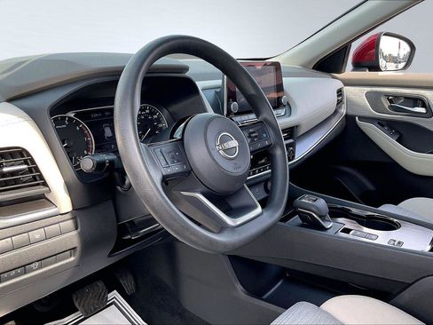 Certified 2023 Nissan Rogue SV image 15