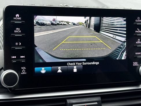 Used 2021 Honda Accord LX image 19