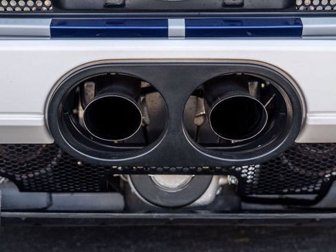 Used 2005 Ford GT image 60