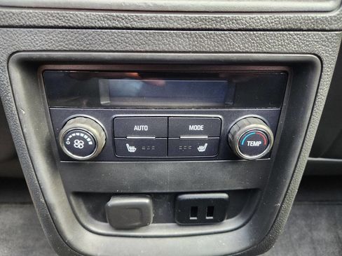 Used 2016 Buick Envision Premium AWD/4WD image 18