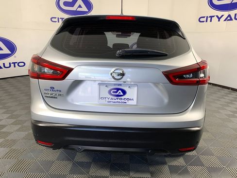 Used 2020 Nissan Rogue Sport S FWD image 4