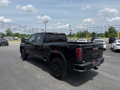 Used 2025 GMC Sierra 2500 AT4 AWD/4WD image 9