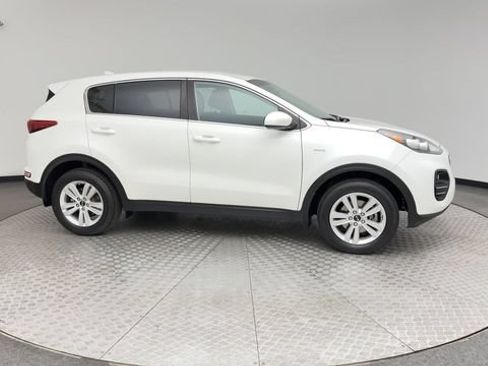 Used 2017 Kia Sportage LX AWD/4WD image 9