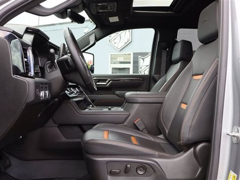 Used 2025 GMC Sierra 3500 AT4 w/ AT4 Premium Plus Package AWD/4WD image 18
