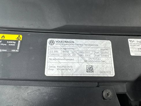 Used 2024 Volkswagen Atlas SE w/ Panoramic Sunroof Package FWD image 79