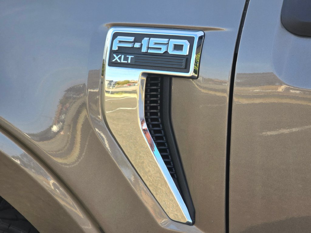 Used 2022 Ford F150 XLT w/ Equipment Group 301A Mid AWD/4WD image 16