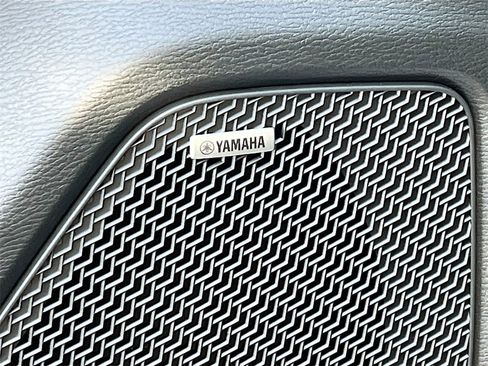 New 2026 Mitsubishi Outlander SE image 18