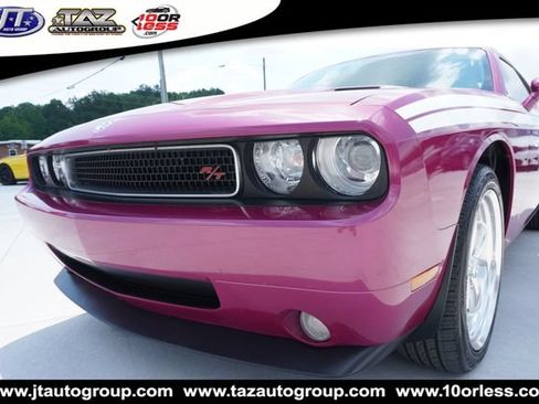 Used 2010 Dodge Challenger R/T RWD image 14