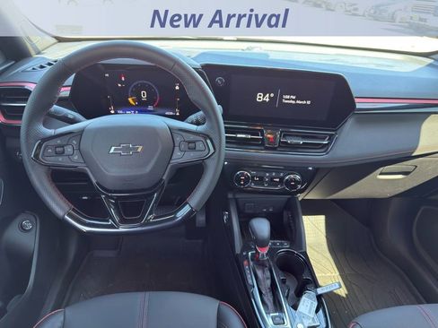 Used 2025 Chevrolet TrailBlazer RS w/ Convenience Package image 6