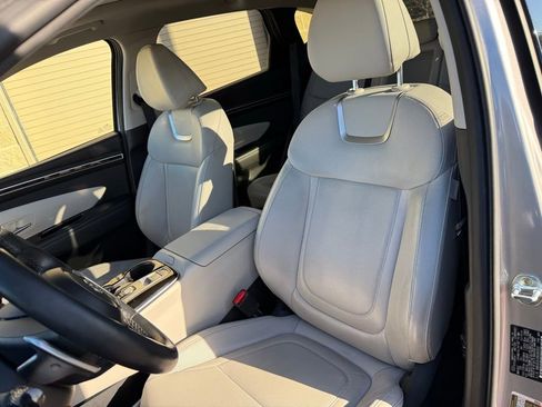 Used 2022 Hyundai Tucson Limited image 8