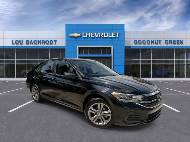 Used 2024 Volkswagen Jetta SE FWD image 1