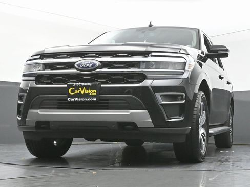 Used 2023 Ford Expedition Limited image 57