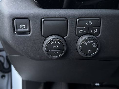New 2026 Chevrolet Silverado 1500 LT w/ Texas Edition Plus RWD image 17