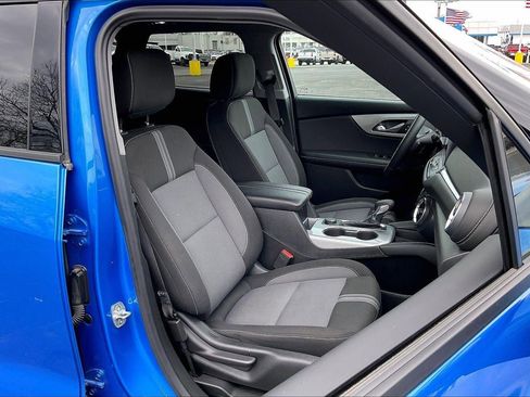 Used 2025 Chevrolet Blazer LT AWD/4WD image 7