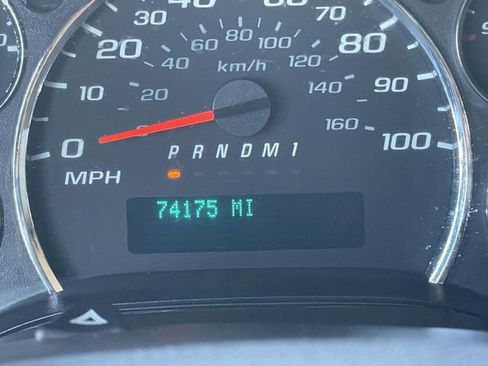 Used 2015 Chevrolet Express 2500 image 15