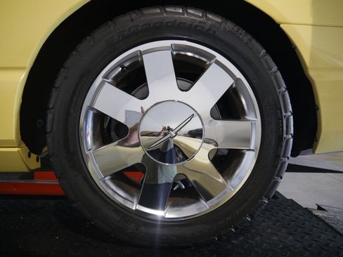 Used 2002 Ford Thunderbird image 93