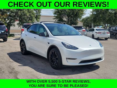 Used 2023 Tesla Model Y Long Range AWD/4WD image 3