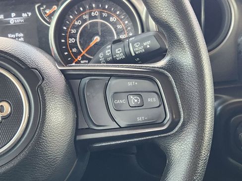 Used 2022 Jeep Wrangler Unlimited Sport AWD/4WD image 37