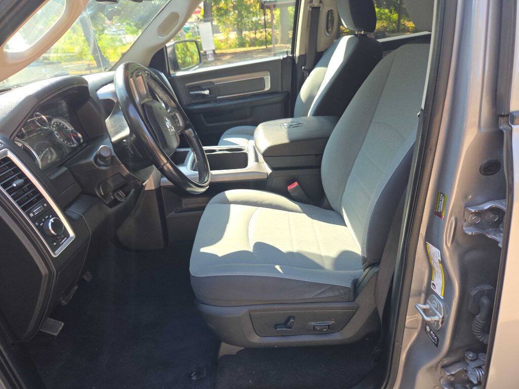Used 2022 RAM 1500 Classic SLT w/ Electronics Group RWD image 22