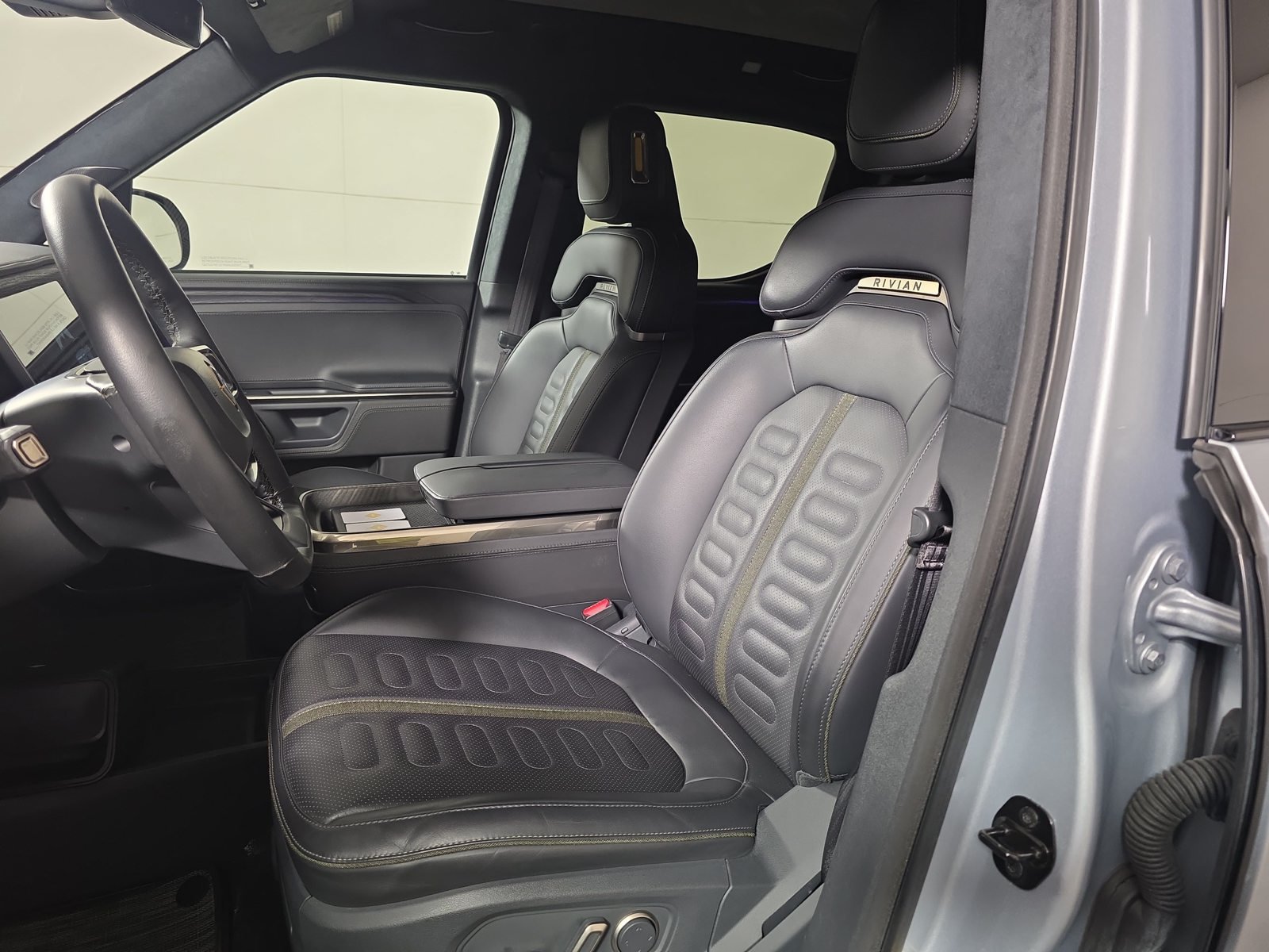 Used 2023 Rivian R1T Adventure Quad AWD/4WD image 20