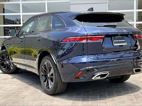 New 2026 Jaguar F-PACE R-Dynamic S image 3