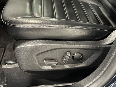 Used 2024 Ford Edge SEL image 27