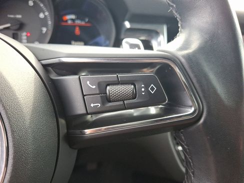 Used 2023 Porsche Macan image 23