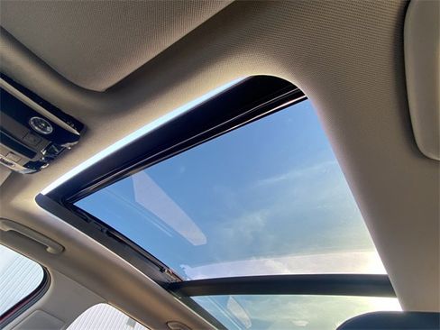 Used 2021 Kia Sorento S w/ Panoramic Sunroof Package image 28