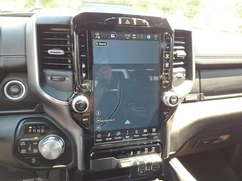 Used 2023 RAM 1500 Laramie AWD/4WD image 28