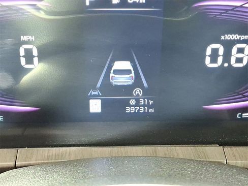 Used 2023 Kia Telluride EX w/ EX Captain's Chair Package image 23